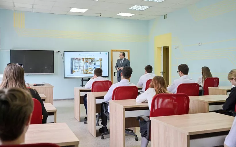 Школьники из&nbsp;Воронежа узнали о&nbsp;квантовых вычислениях на&nbsp;&laquo;Уроке цифры&raquo;