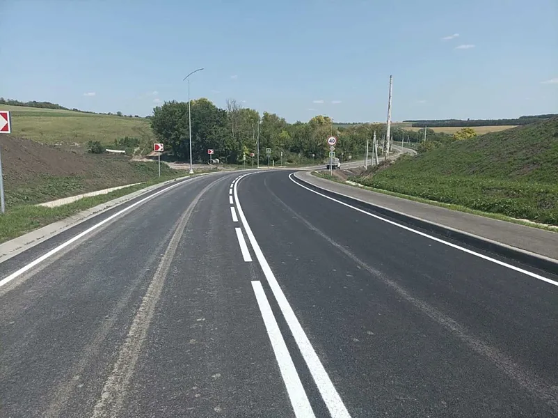На&nbsp;Белгородчине улучшили дорогу Бирюч&nbsp;&mdash; Калиново&nbsp;&mdash; Никитовка&nbsp;&mdash; Арнаутово