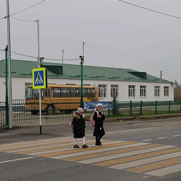 В&nbsp;Чеченской Республике обновили дороги к&nbsp;школам и&nbsp;больницам