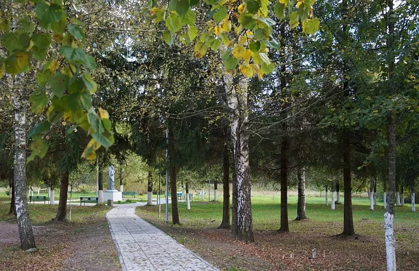 В&nbsp;поселке Красногородск Псковской области благоустроили сквер