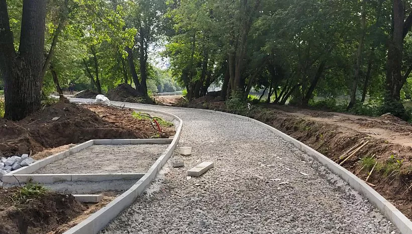 В&nbsp;подмосковном городе Серпухове благоустраивают набережную реки Нары