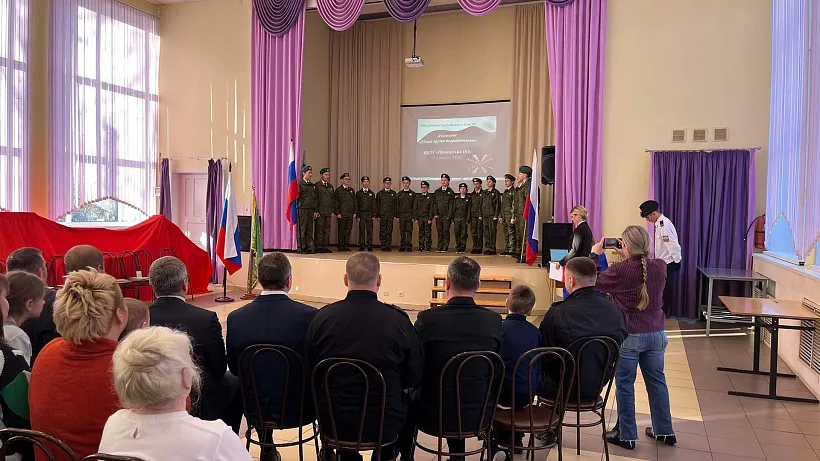 В&nbsp;Приморском центре образования в&nbsp;Ленобласти открыли кадетский класс
