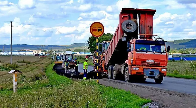 В&nbsp;Башкирии на&nbsp;двух участках дороги началось обустройство обочин