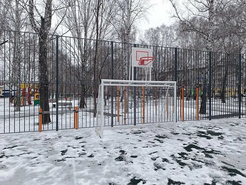 В&nbsp;сквере Авиаторов в&nbsp;Тюмени открыли спортивную площадку