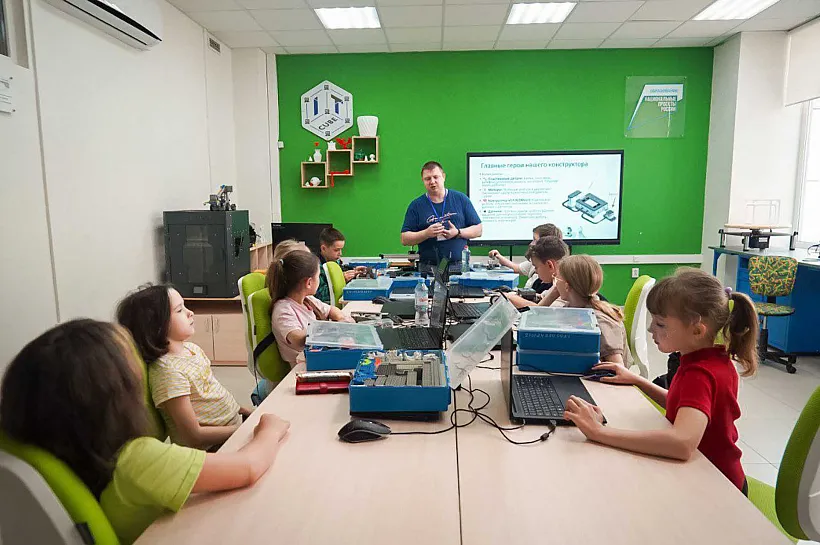 В&nbsp;Новороссийске для&nbsp;учащихся организовали занятия по&nbsp;программированию