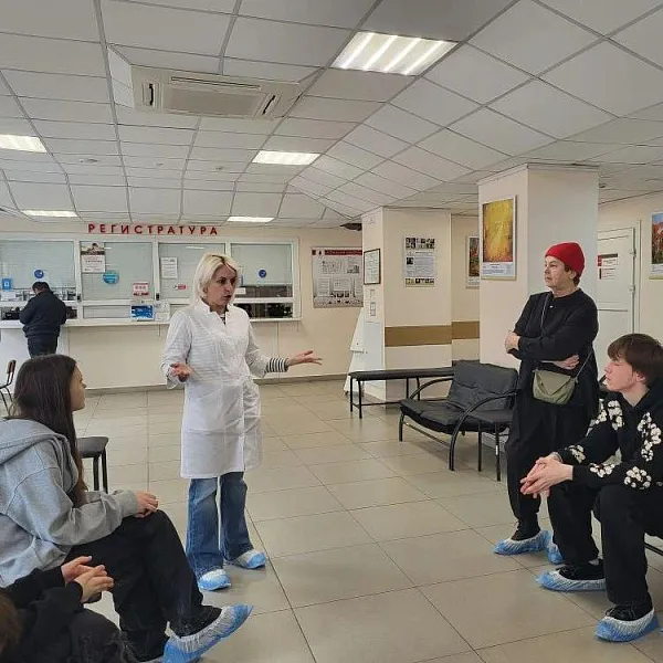 В&nbsp;Красноярском центре крови № 1&nbsp;провели экскурсию для&nbsp;школьников