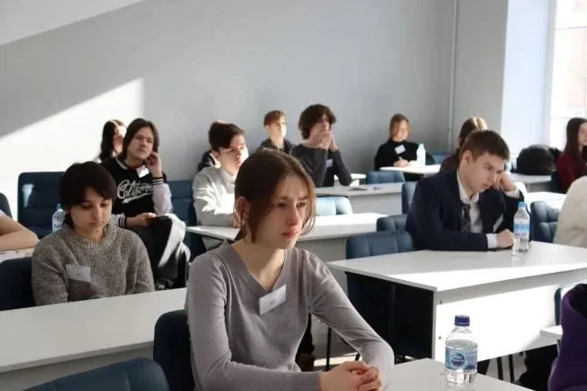 В&nbsp;Омске прошел этап Всероссийской олимпиады школьников по&nbsp;английскому языку