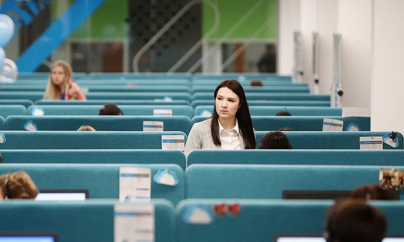 На&nbsp;сайте &laquo;Работа России&raquo; разместили 1,8&nbsp;тысячи вакансий из&nbsp;Калмыкии