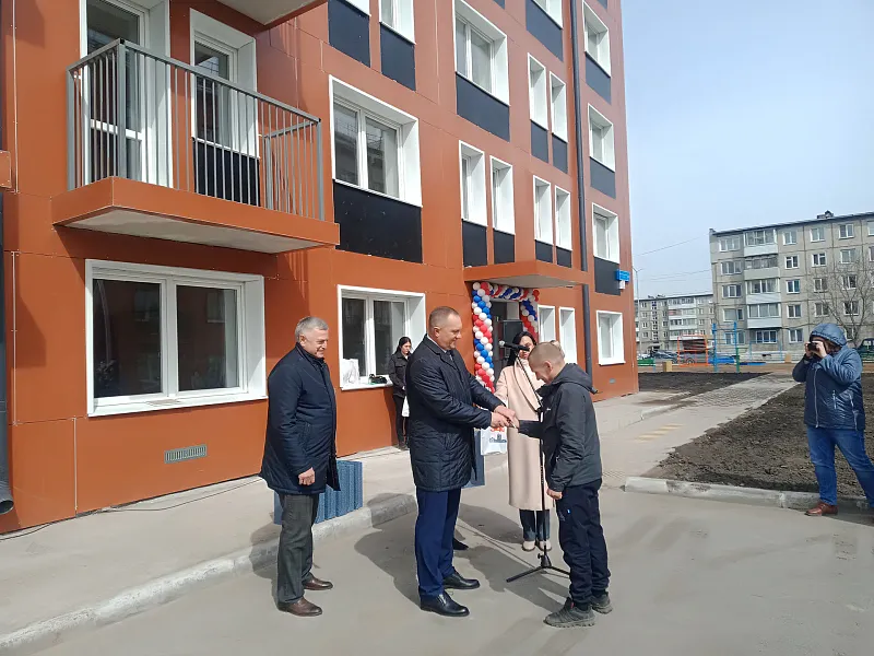 Ключи от&nbsp;новых квартир получили более 180&nbsp;жителей Ачинска