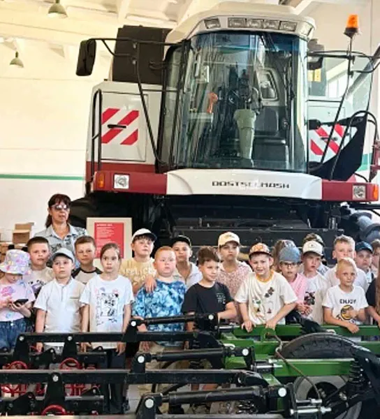 Пензенским школьникам показали сельхозтехнику