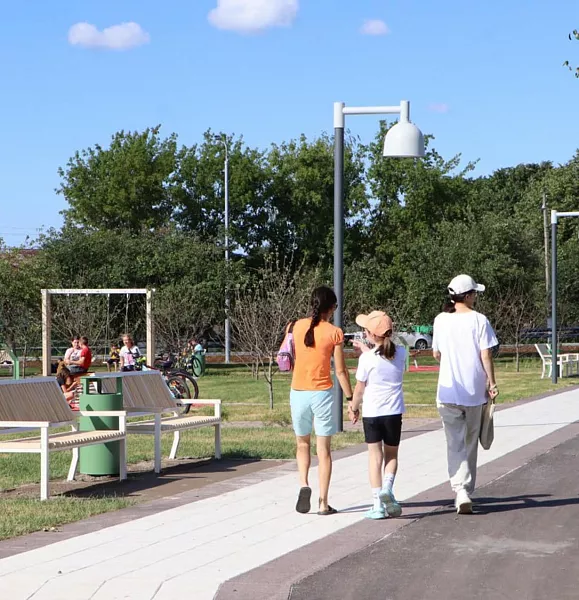 В&nbsp;поселке Успенском Подмосковья открыли обновленный сквер &laquo;Яблоневый сад&raquo;