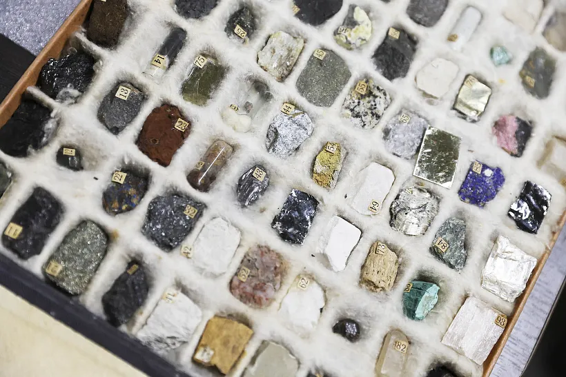 В&nbsp;Татарстане Верхнеуслонская гимназия получила коллекцию минералов