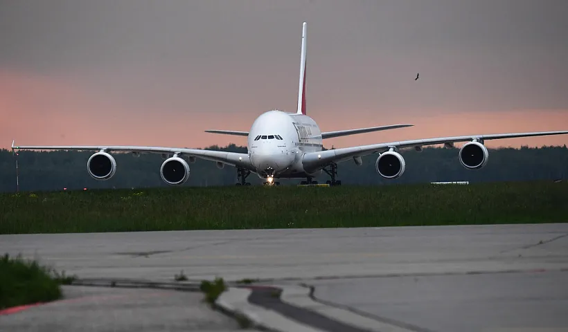 Строительство взлетной полосы в&nbsp;аэропорту Махачкалы завершат в&nbsp;этом году