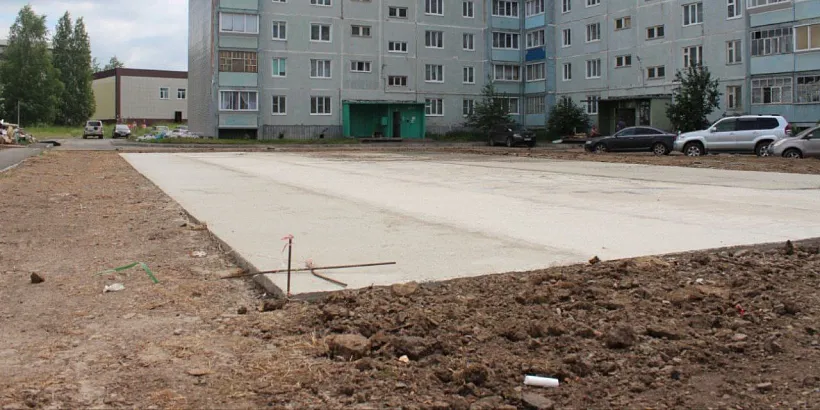 В&nbsp;городе Усть-Илимске Иркутской области обновляют двор и&nbsp;сквер