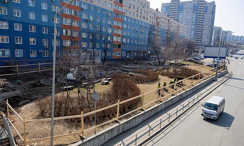 Еще&nbsp;два сквера начали благоустраивать во&nbsp;Владивостоке