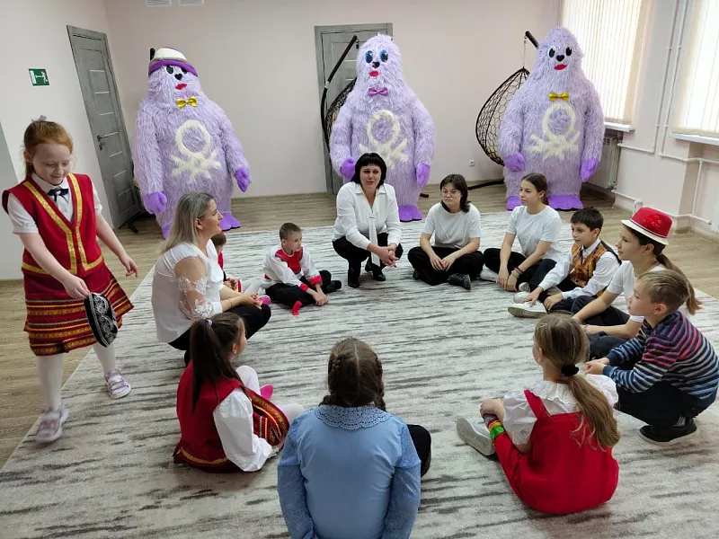 В&nbsp;поселке Поныри Курской области для&nbsp;детей провели День народного единства