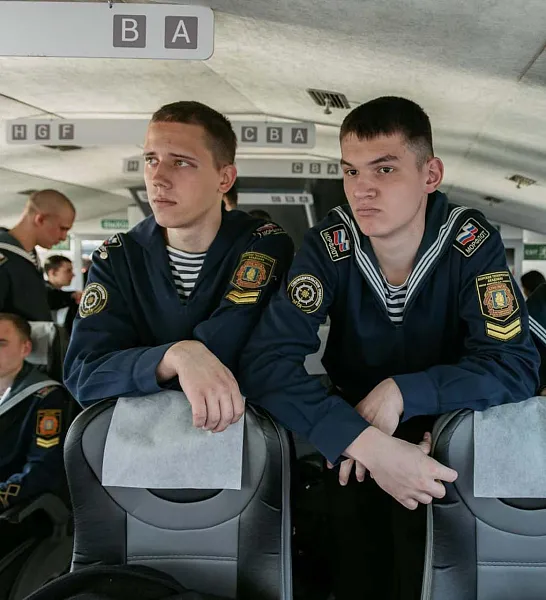 В&nbsp;Петербурге курсантов познакомили с&nbsp;работой судоходной компании