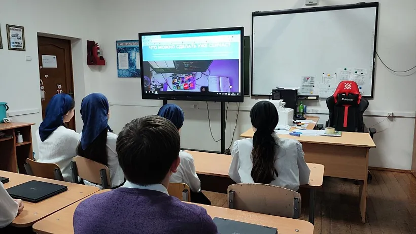 Школьники Шалинского района Чечни узнали, как&nbsp;работают беспилотники