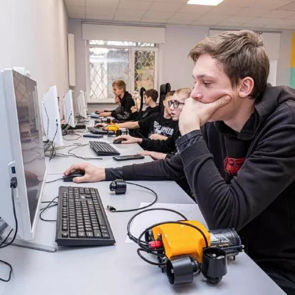 В&nbsp;Севастополе прошли соревнования по&nbsp;подводной робототехнике