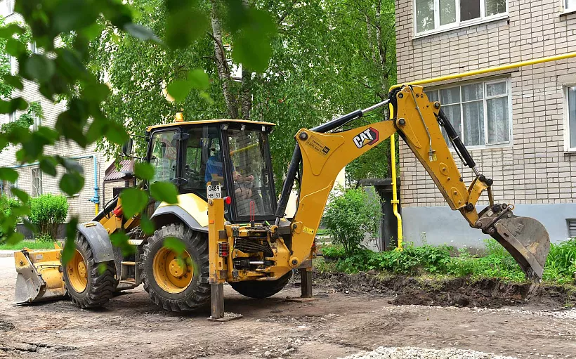 В&nbsp;Великом Новгороде до&nbsp;конца лета благоустроят двор на&nbsp;улице Ломоносова