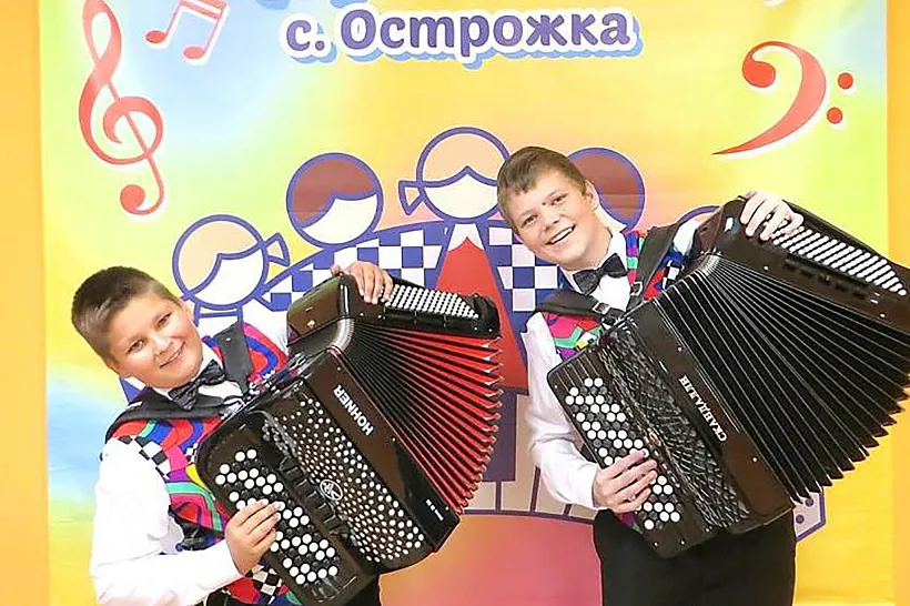 В&nbsp;Острожскую школу в&nbsp;Пермском крае поступили два новых баяна