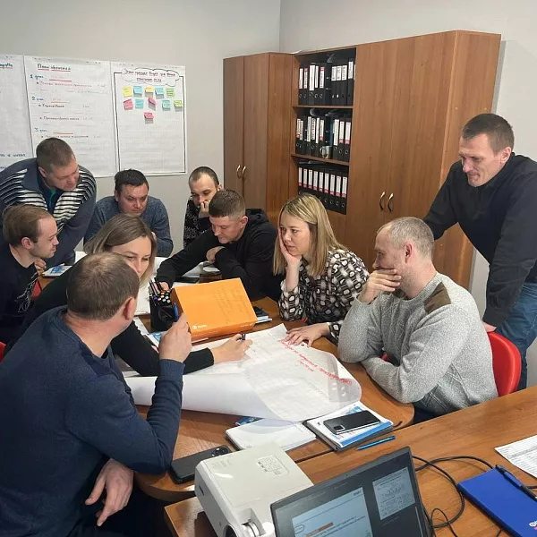 Работников оренбургской многоотраслевой компании обучили бережливым методам