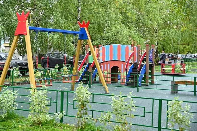 В&nbsp;Дзержинске завершается благоустройство более 20&nbsp;дворов по&nbsp;нацпроекту