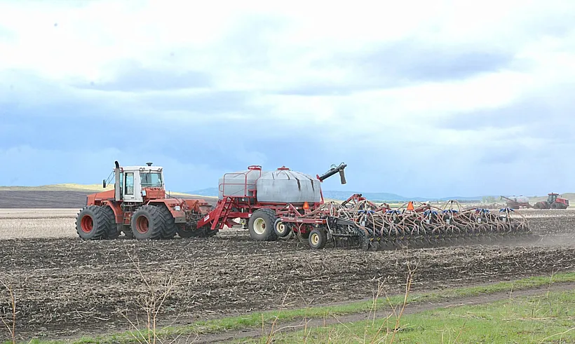 Аграриям Челябинской области помогут подготовиться к&nbsp;полевым работам