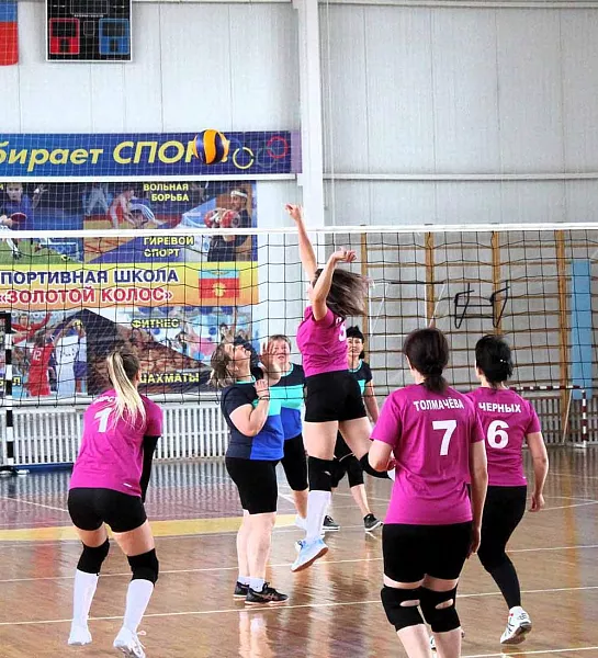 В&nbsp;Оренбуржье прошел фестиваль женского спорта &laquo;Целинная сударыня&raquo;
