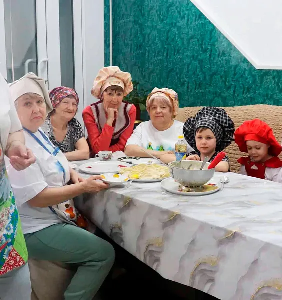 Пенсионеры Саратовской области научились готовить пельмени <span class="nobr">по-башкирски</span>