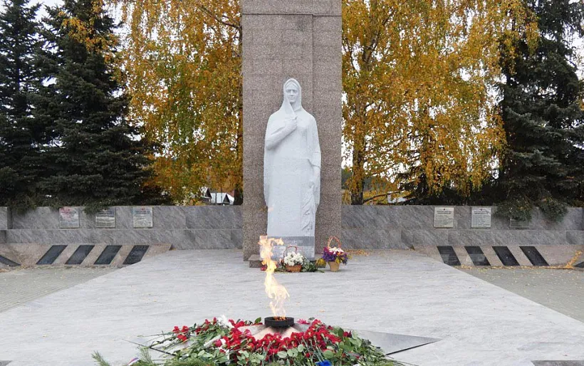 В&nbsp;селе Балтай Саратовской области обновили мемориал &laquo;Родина-мать&raquo;