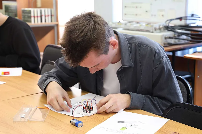 Более 400&nbsp;молодых жителей Омской области освоили беспилотные технологии