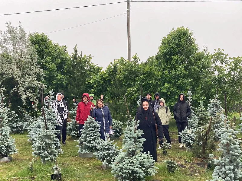 Ученики центра &laquo;Алтай.Сириус&raquo; посетили питомник &laquo;Биолит&raquo;