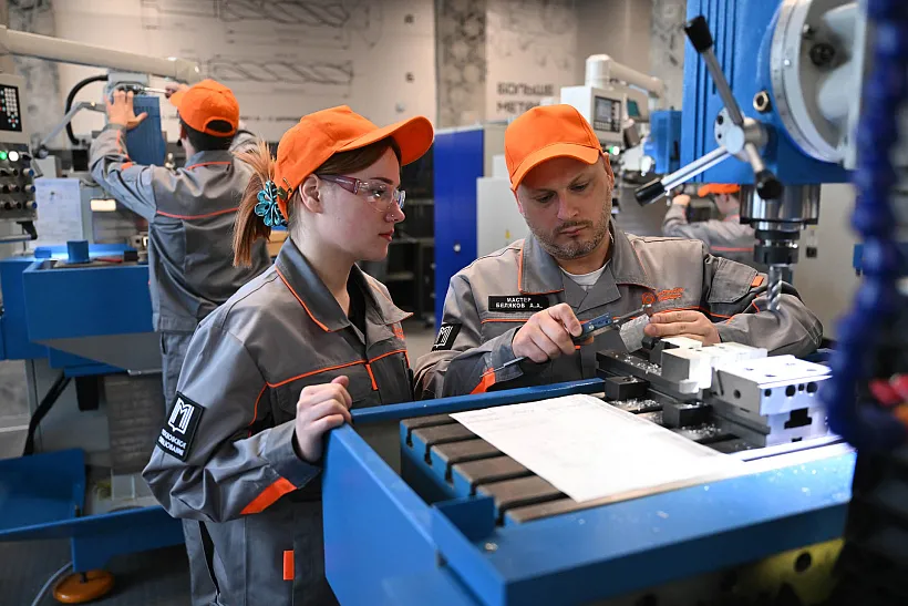 В&nbsp;РФ перевыполнили план по&nbsp;сокращению дефицита кадров в&nbsp;2025&nbsp;году