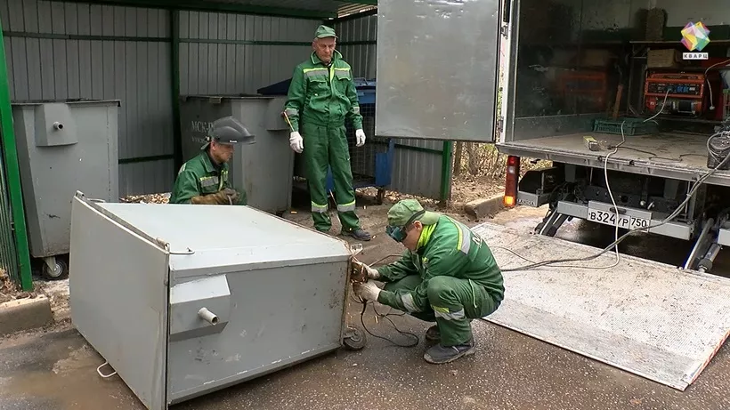 В&nbsp;Чеховском кластере Подмосковья покрасили более 2,5&nbsp;тысячи мусорных баков