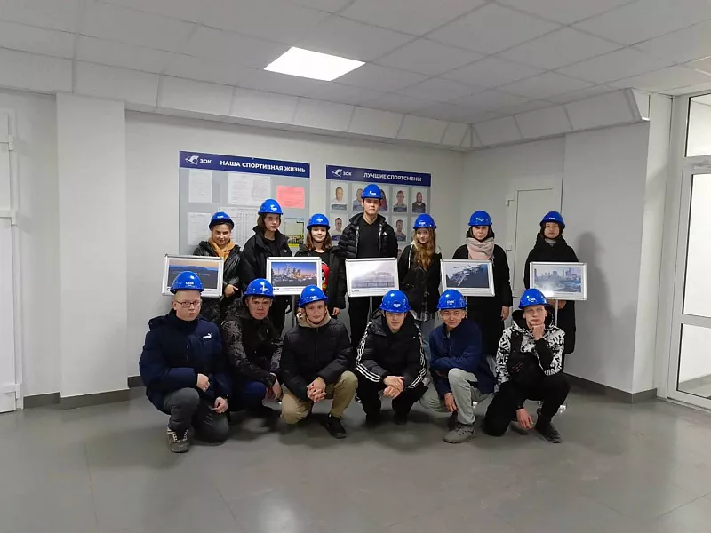 Курганские старшеклассники посетили крупные предприятия региона