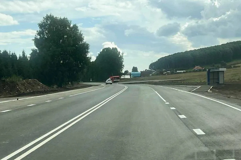 В&nbsp;двух округах Свердловской области обновили 30&nbsp;километров дорог