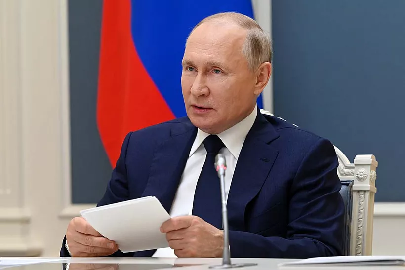 Путин подписал указ о&nbsp;единовременной выплате семьям с&nbsp;детьми по&nbsp;10&nbsp;тыс. рублей
