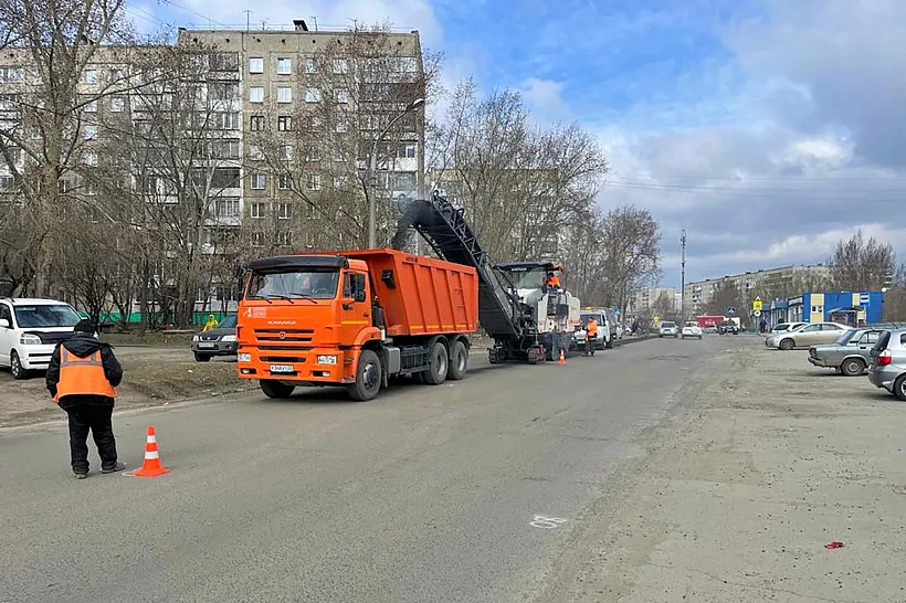В&nbsp;Барнауле приступили к&nbsp;ремонту улицы Гущина