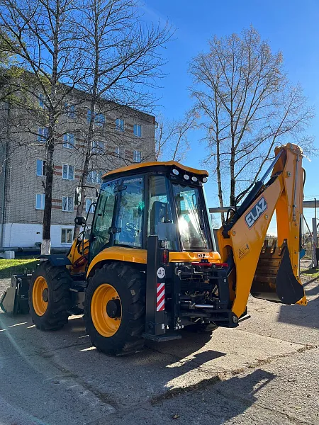 Политехнический техникум в&nbsp;ЕАО приобрел экскаватор для&nbsp;обучения студентов