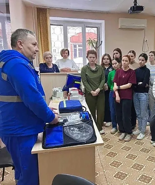 В&nbsp;Стерлитамаке будущие фельдшеры посетили подстанцию скорой помощи
