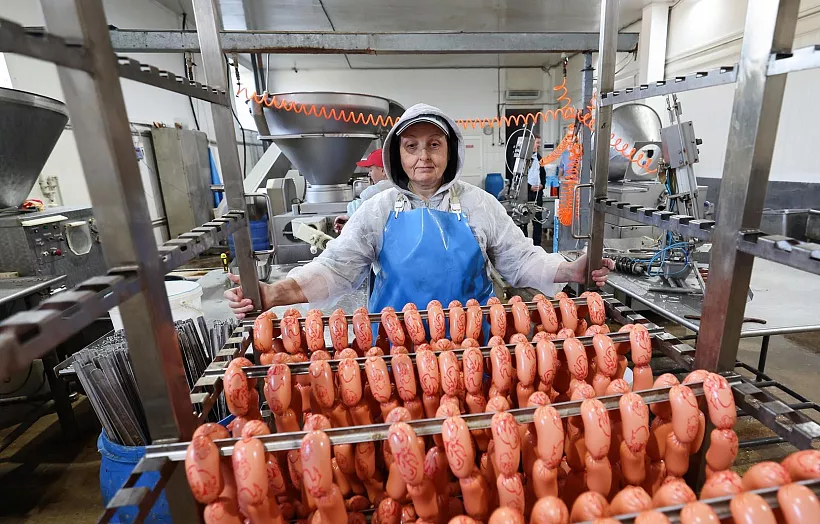 Подмосковный завод колбасных изделий нарастил темпы выпуска продукции