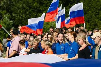 От&nbsp;троицких хороводов до&nbsp;марийских песен: как&nbsp;празднуют День России