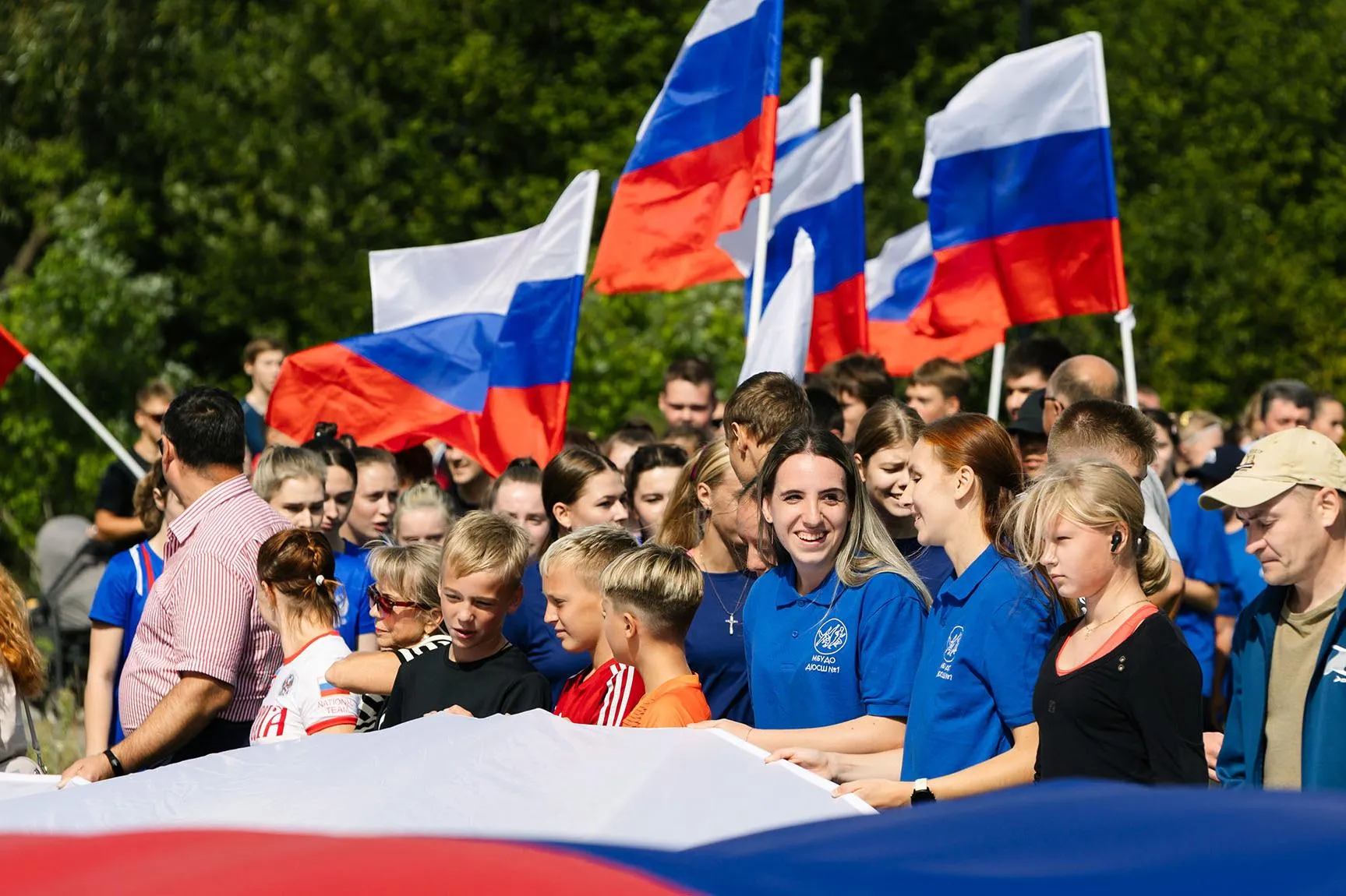 От&nbsp;троицких хороводов до&nbsp;марийских песен: как&nbsp;празднуют День России