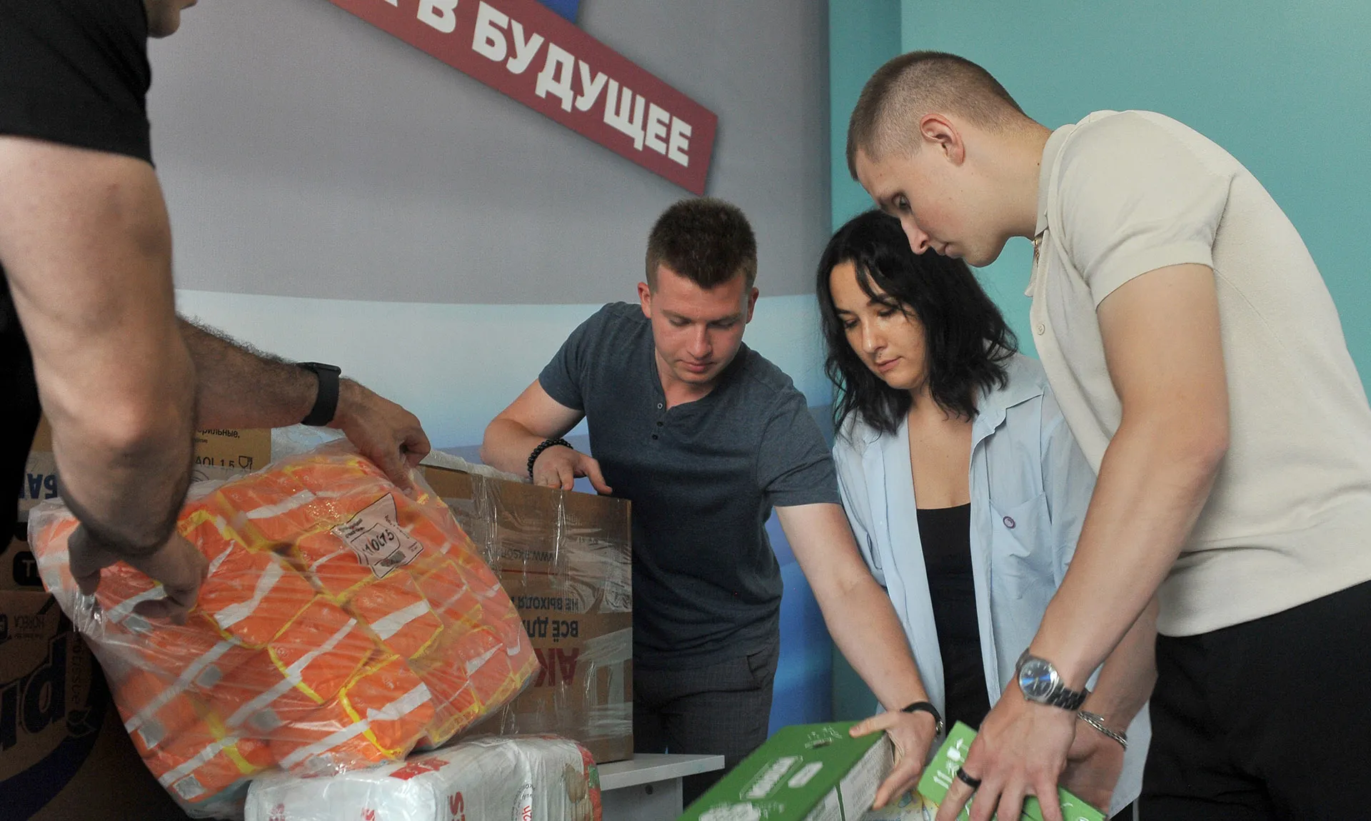 «Это про человечность»: почему люди становятся волонтерами