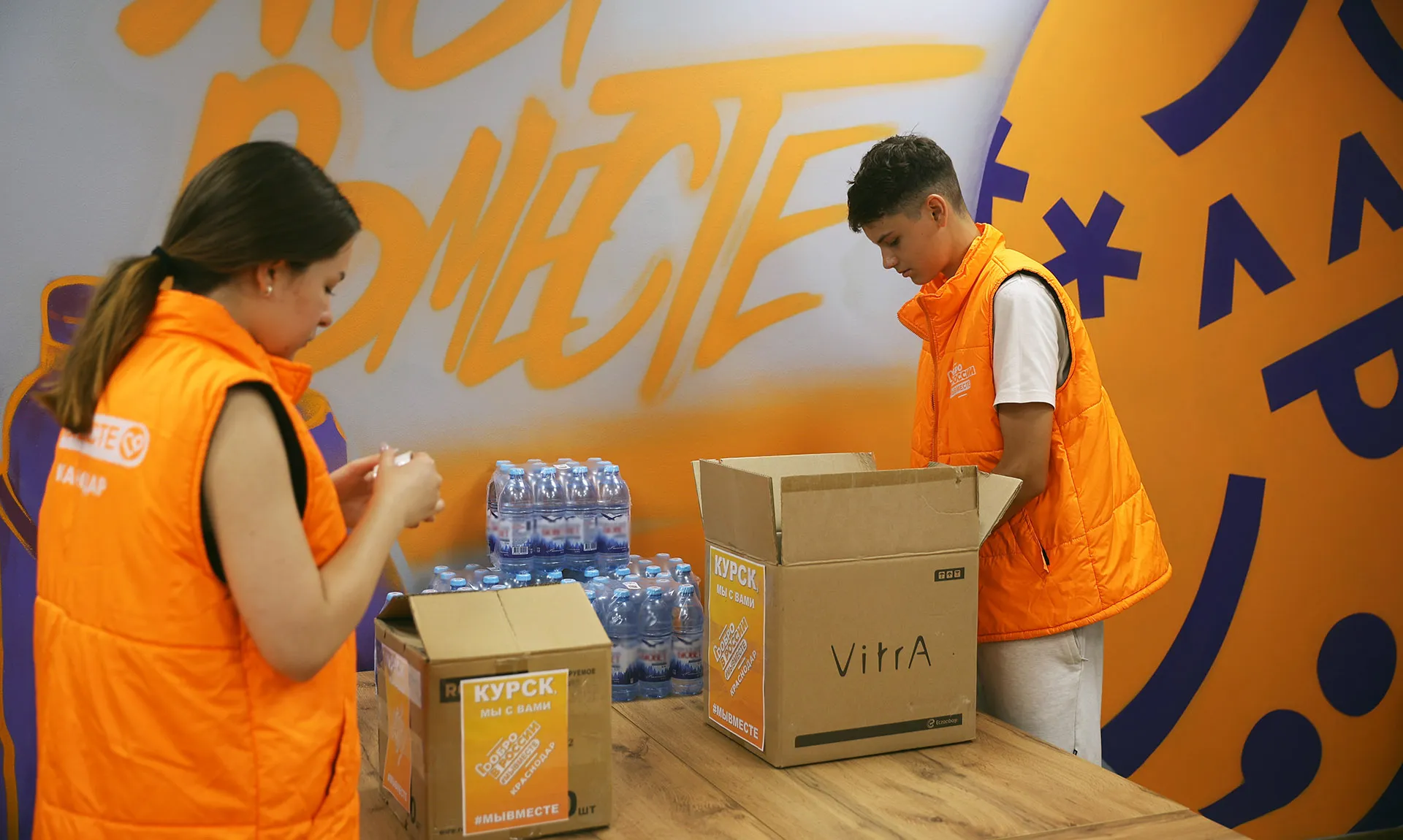 «Это про человечность»: почему люди становятся волонтерами