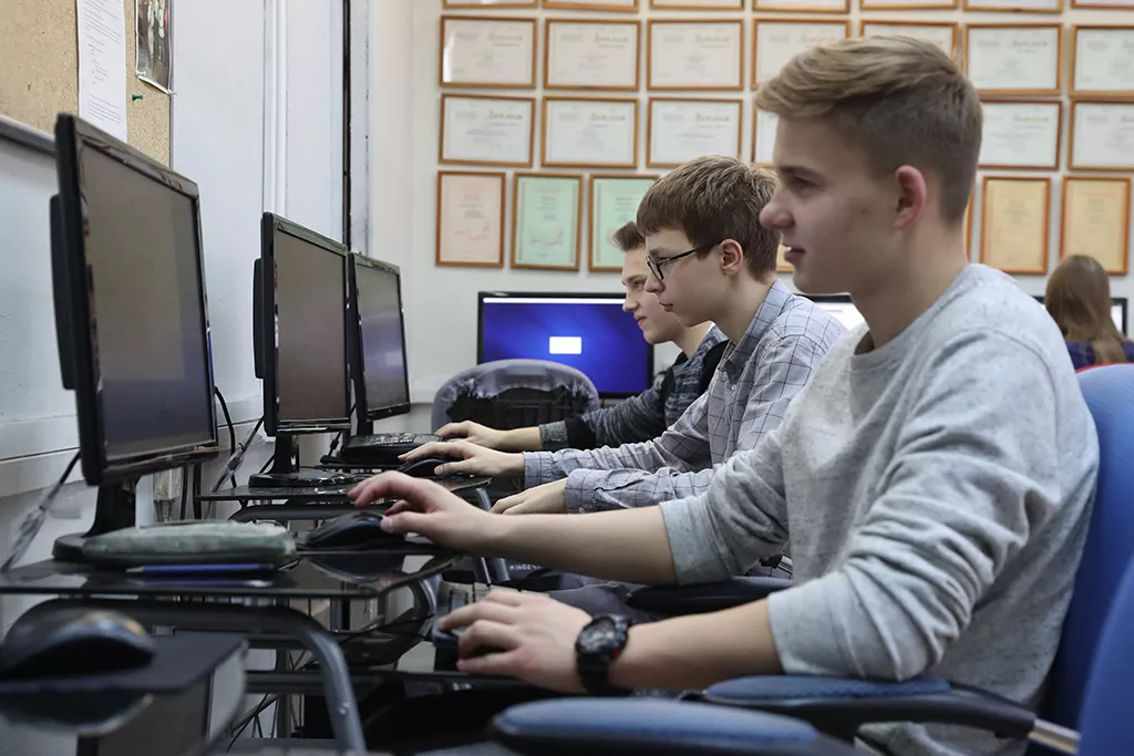 Войти в IT: цифровых специалистов начинают выращивать со школьной скамьи