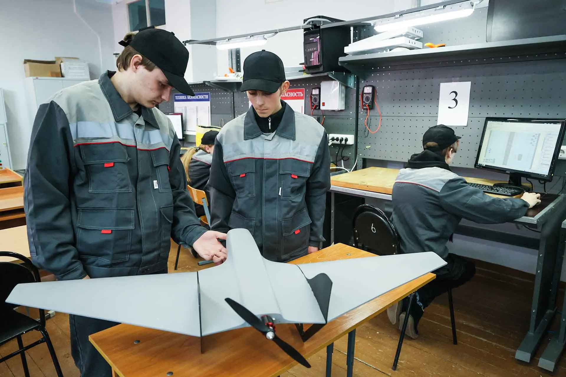 На одной высоте: как компании, вузы и операторы развивают дроносферу