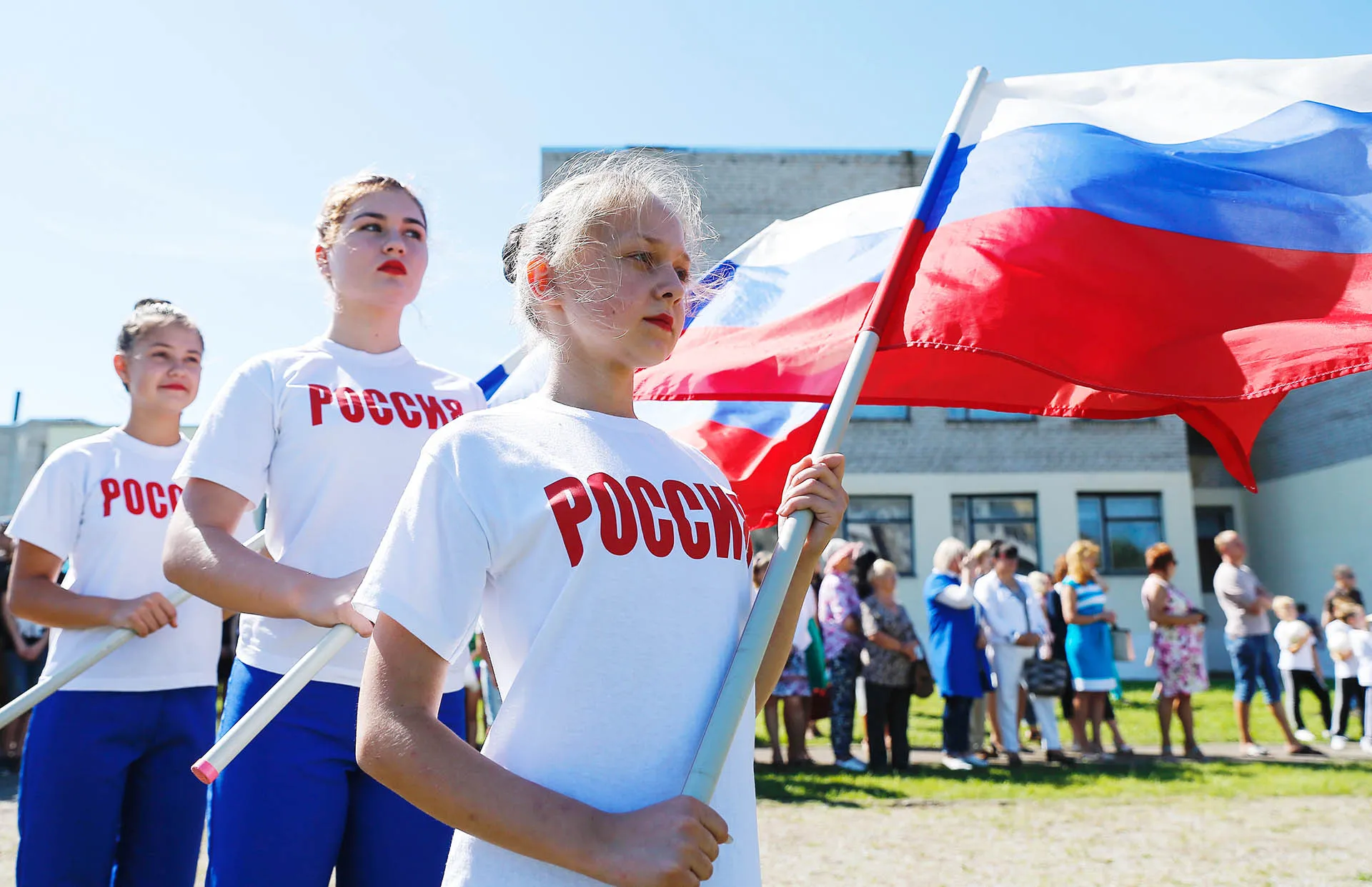 На суше и на море: участники премии «Наш вклад» воспитывают патриотов