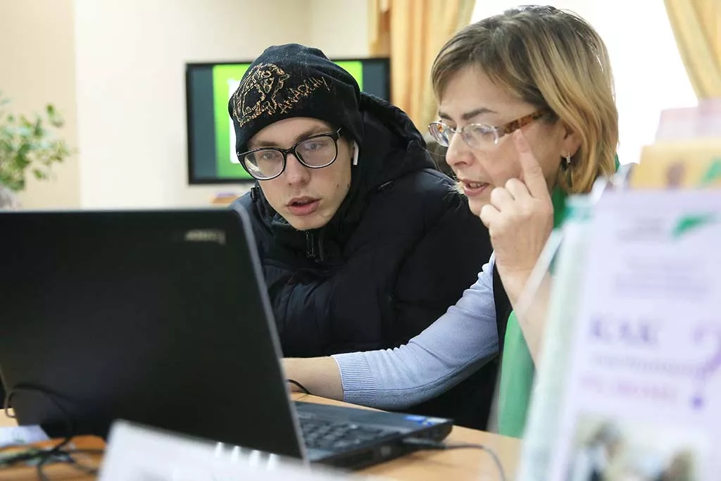 Эксперт: в центр занятости должны приходить за реальной помощью, а не от безысходности